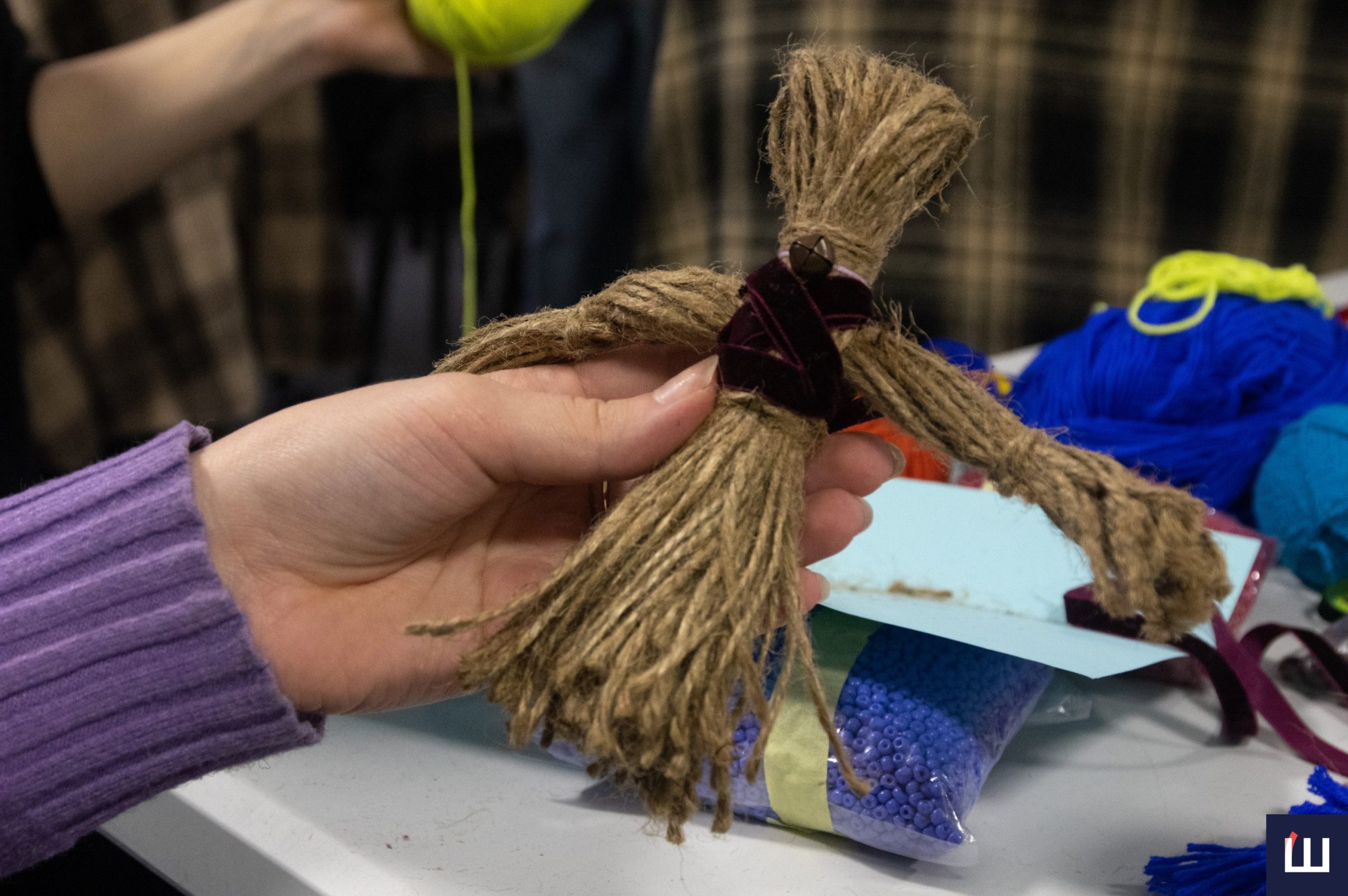 Як у Чернівцях виготовляли янголів-оберегів для військових. Фото